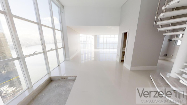 Imagem Apartamento com 6 Quartos à Venda, 490 m² em Centro - Balneário Camboriú Imagem Apartamento com 6 Quartos à Venda, 490 m² em Centro - Balneário Camboriú