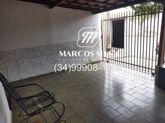 Casa com 1 Quarto à Venda,  em Santa Mônica - Uberlândia