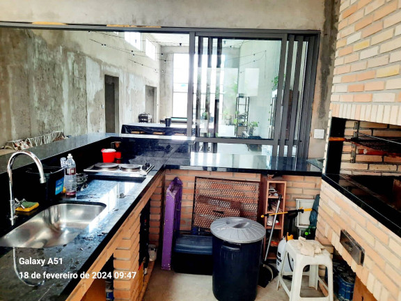 Imagem Casa com 1 Quarto à Venda, 554 m² em Jardim Shangrilá (zona Sul) - São Paulo Imagem Casa com 1 Quarto à Venda, 554 m² em Jardim Shangrilá (zona Sul) - São Paulo