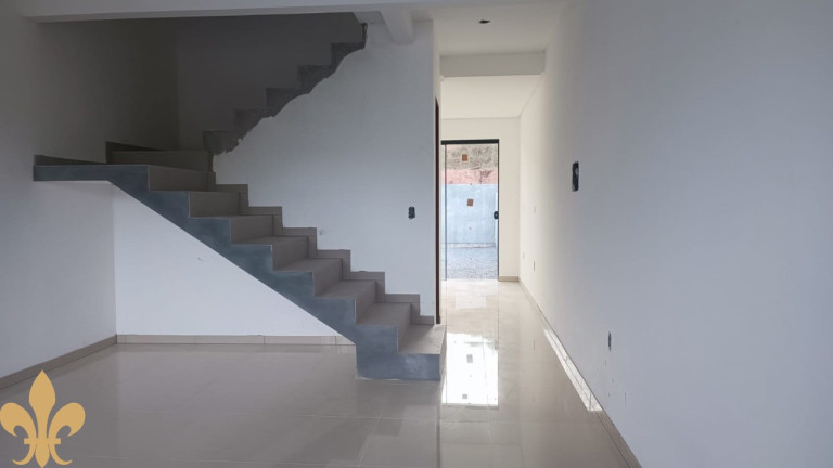Imagem Sobrado com 2 Quartos à Venda, 92 m² em Sertão Do Maruim - São José Imagem Sobrado com 2 Quartos à Venda, 92 m² em Sertão Do Maruim - São José