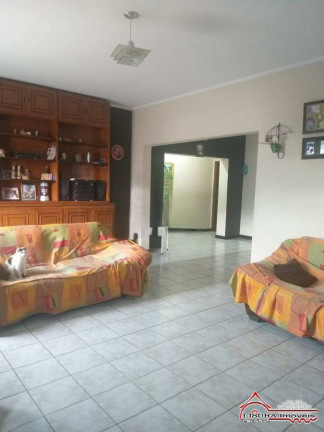 Imagem Casa com 3 Quartos à Venda, 247 m² em Centro - Jacareí Imagem Casa com 3 Quartos à Venda, 247 m² em Centro - Jacareí