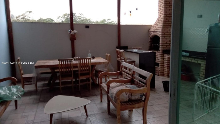 Imagem Casa com 3 Quartos à Venda, 127 m² em Portal Dos Gramados - Guarulhos Imagem Casa com 3 Quartos à Venda, 127 m² em Portal Dos Gramados - Guarulhos