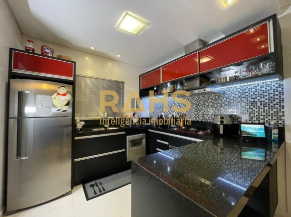Imagem Casa com 4 Quartos à Venda, 159 m² em Glória - Joinville Imagem Casa com 4 Quartos à Venda, 159 m² em Glória - Joinville
