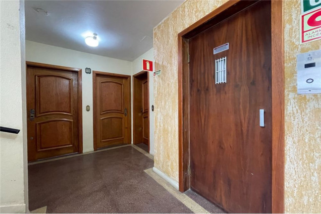Imagem Apartamento com 3 Quartos à Venda, 92 m² em Santana - Porto Alegre