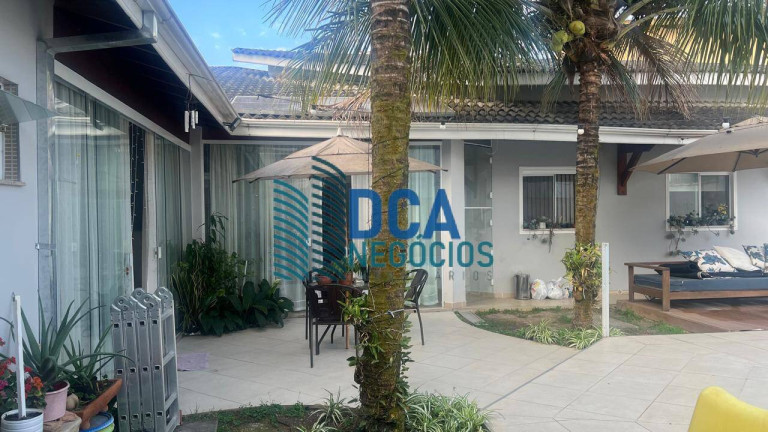Imagem Casa de Condomínio com 5 Quartos à Venda, 271 m² em Vila São Geraldo - Taubaté