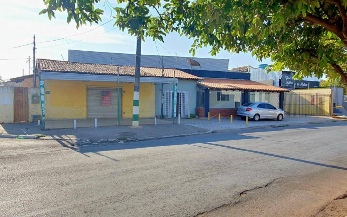 Imagem Casa à Venda, 389 m² em Cuiabá Imagem Casa à Venda, 389 m² em Cuiabá