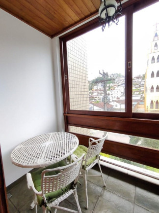 Imagem Imóvel com 3 Quartos à Venda, 164 m² em Tijuca - Teresópolis