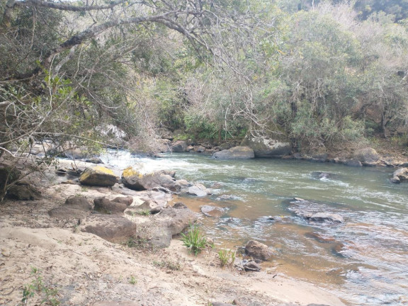 Imagem Chácara à Venda, 20.000 m² em Rio Pardo - Caldas Imagem Chácara à Venda, 20.000 m² em Rio Pardo - Caldas