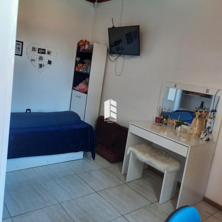 Imagem Casa com 3 Quartos à Venda, 225 m² em Tancredo Neves - Santa Maria