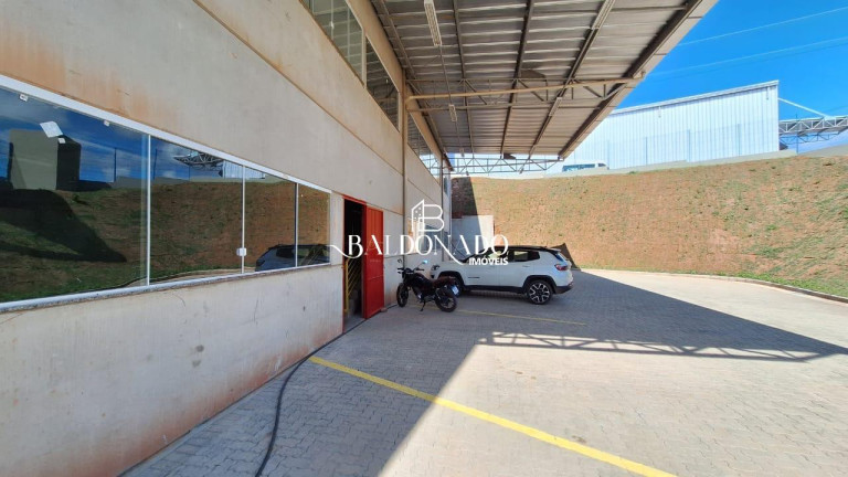 Imagem Imóvel Comercial para Alugar, 5.517 m² em Centro - Extrema Imagem Imóvel Comercial para Alugar, 5.517 m² em Centro - Extrema