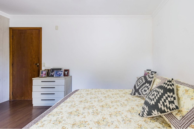 Imagem Casa com 4 Quartos à Venda, 275 m² em Jardim Itu - Porto Alegre