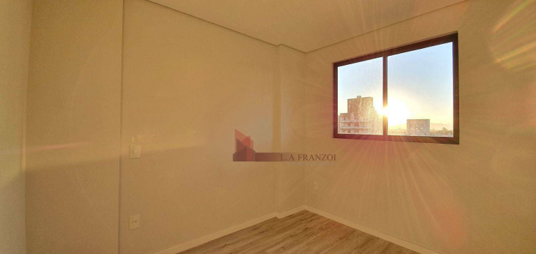 Imagem Apartamento com 2 Quartos para Alugar, 70 m² em São João - Itajaí Imagem Apartamento com 2 Quartos para Alugar, 70 m² em São João - Itajaí