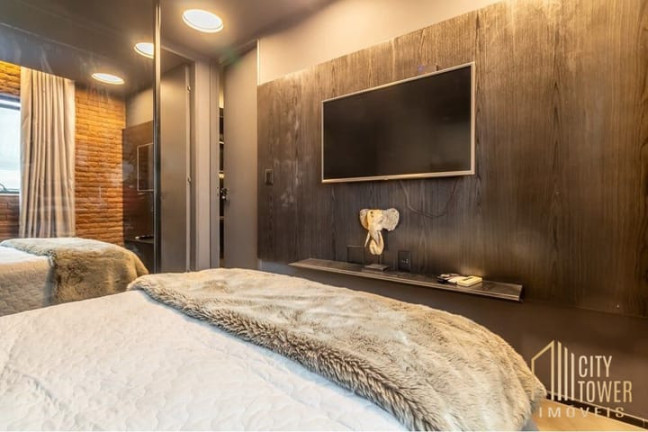 Imagem Apartamento com 2 Quartos à Venda, 197 m² em Cerqueira César - São Paulo
