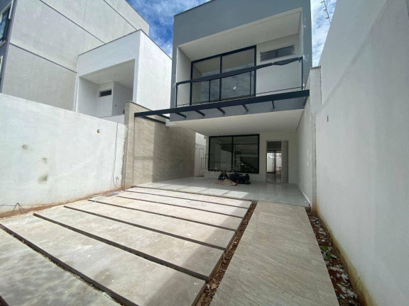 Casa com 3 Quartos à Venda, 175 m² em Jardim Provence - Volta Redonda