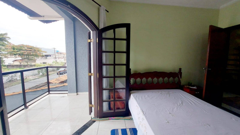 Imagem Casa com 4 Quartos à Venda, em Vila Santa Rosa - Guarujá Imagem Casa com 4 Quartos à Venda, em Vila Santa Rosa - Guarujá