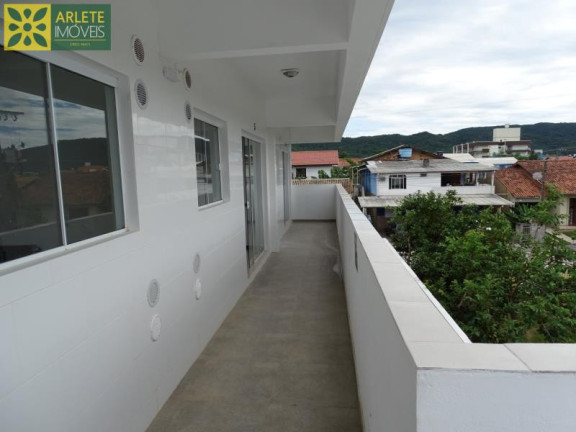 Imagem Apartamento com 1 Quarto para Alugar, 30 m² em José Amândio - Bombinhas Imagem Apartamento com 1 Quarto para Alugar, 30 m² em José Amândio - Bombinhas
