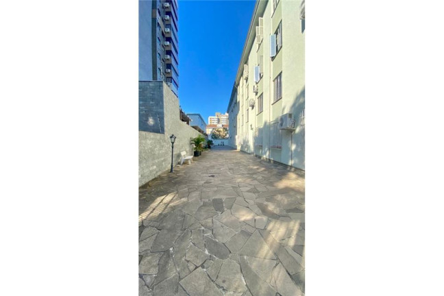 Imagem Imóvel com 2 Quartos à Venda,  em Menino Deus - Porto Alegre