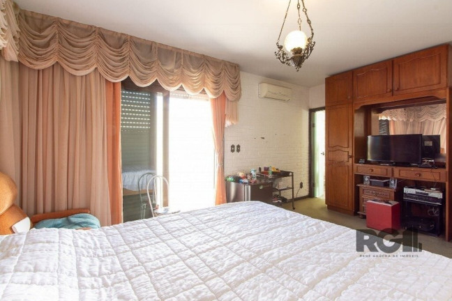 Imagem Casa com 3 Quartos à Venda, 580 m² em Santa Tereza - Porto Alegre Imagem Casa com 3 Quartos à Venda, 580 m² em Santa Tereza - Porto Alegre