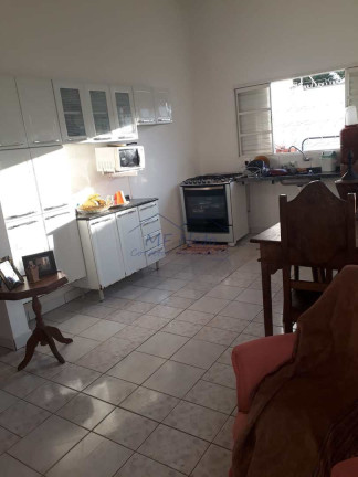 Imagem Casa com 6 Quartos à Venda, 391 m² em Centro - Pirassununga