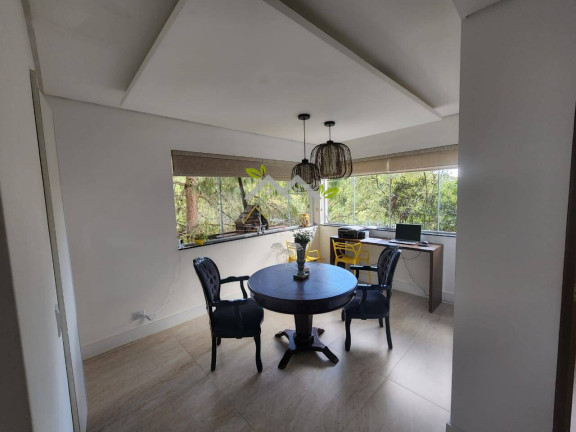 Imagem Casa com 3 Quartos à Venda, 450 m² em Alto Da Boa Vista - Campos Do Jordão Imagem Casa com 3 Quartos à Venda, 450 m² em Alto Da Boa Vista - Campos Do Jordão