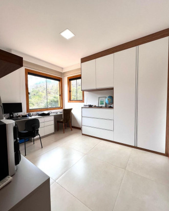 Imagem Imóvel com 4 Quartos à Venda, 373 m² em Fradinhos - Vitória Imagem Imóvel com 4 Quartos à Venda, 373 m² em Fradinhos - Vitória