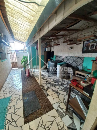 Imagem Casa com 7 Quartos à Venda, 185 m² em Holandez - Piraquara Imagem Casa com 7 Quartos à Venda, 185 m² em Holandez - Piraquara