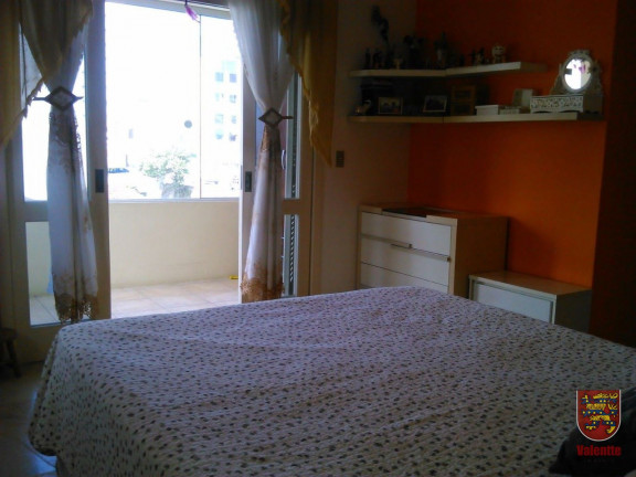 Imagem Casa com 5 Quartos à Venda,  em Estreito - Florianópolis