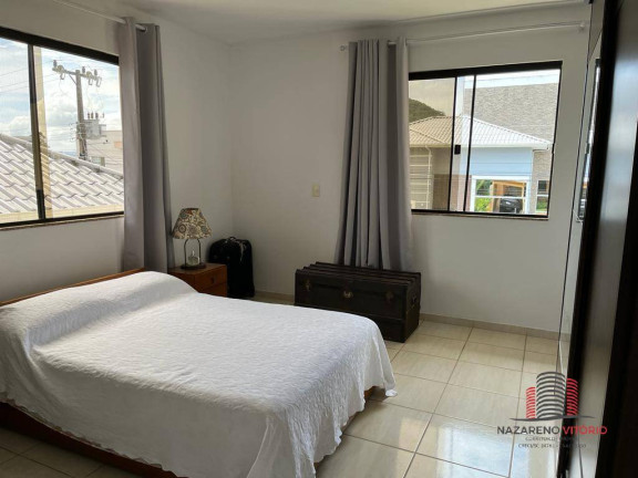 Imagem Casa com 4 Quartos à Venda, 228 m² em Praia De Fora - Palhoça Imagem Casa com 4 Quartos à Venda, 228 m² em Praia De Fora - Palhoça