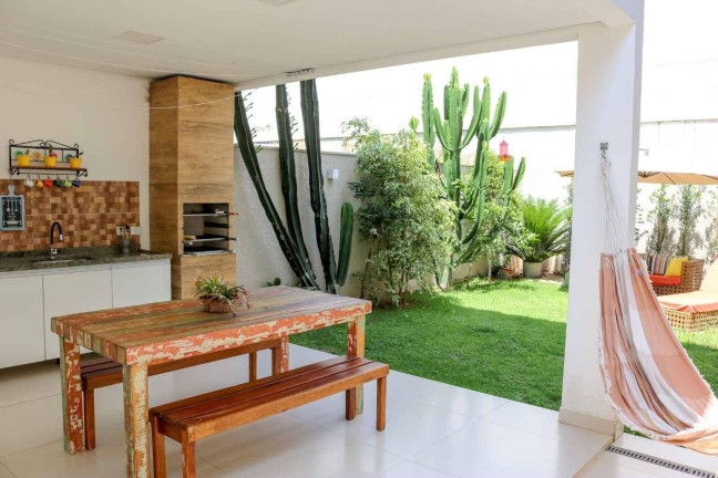 Imagem Casa com 3 Quartos à Venda, 251 m² em Jardim Paulista - Atibaia