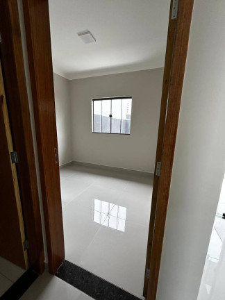 Imagem Casa com 3 Quartos à Venda, 140 m² em Jardim Interlagos Ii - Arapongas Imagem Casa com 3 Quartos à Venda, 140 m² em Jardim Interlagos Ii - Arapongas