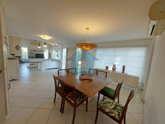 Imagem Casa com 5 Quartos para Alugar,  em Marbella - Angra Dos Reis