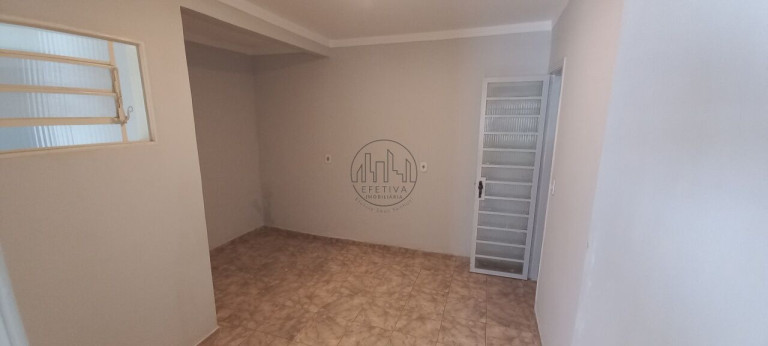 Imagem Casa com 5 Quartos à Venda, 200 m² em Taguatinga Norte (taguatinga) - Brasília