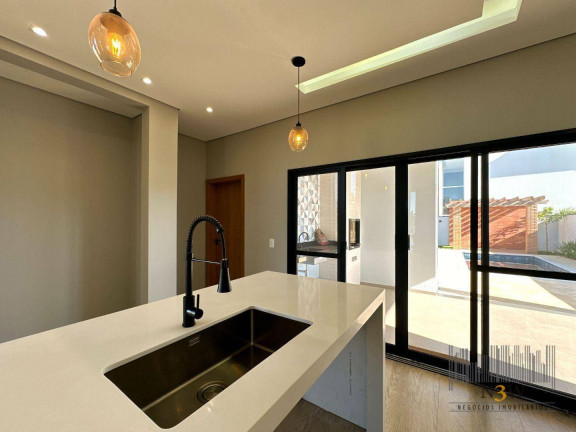 Imagem Casa com 3 Quartos à Venda, 177 m² em Condomínio Ninho Verde Ii - Pardinho Imagem Casa com 3 Quartos à Venda, 177 m² em Condomínio Ninho Verde Ii - Pardinho