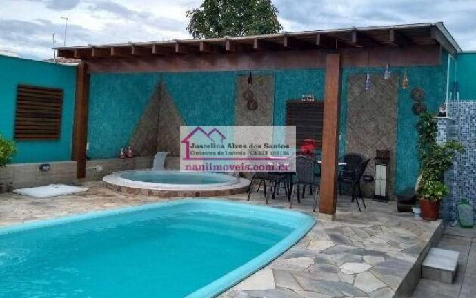 Casa com 4 Quartos à Venda, 300 m² em Jardim Britânia - Caraguatatuba