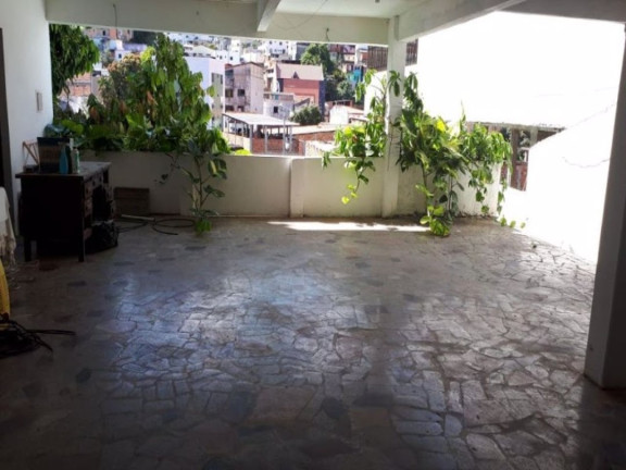 Imagem Casa com 4 Quartos à Venda, 355 m² em Candeal - Salvador