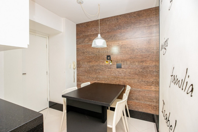 Imagem Imóvel com 3 Quartos à Venda, 162 m² em Moema - São Paulo