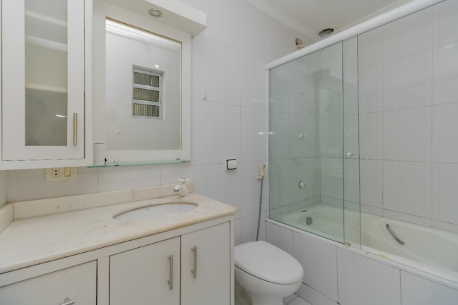 Imagem Sobrado com 3 Quartos à Venda, 145 m² em Vila Gumercindo - São Paulo