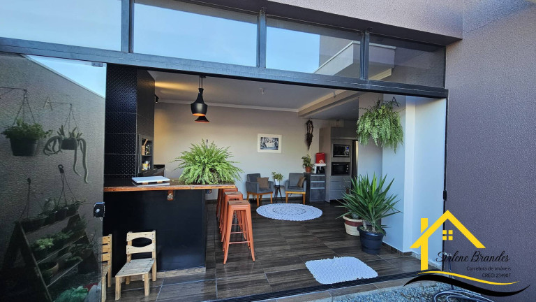 Imagem Casa com 2 Quartos à Venda, 312 m² em Costeira - Balneário Barra Do Sul Imagem Casa com 2 Quartos à Venda, 312 m² em Costeira - Balneário Barra Do Sul