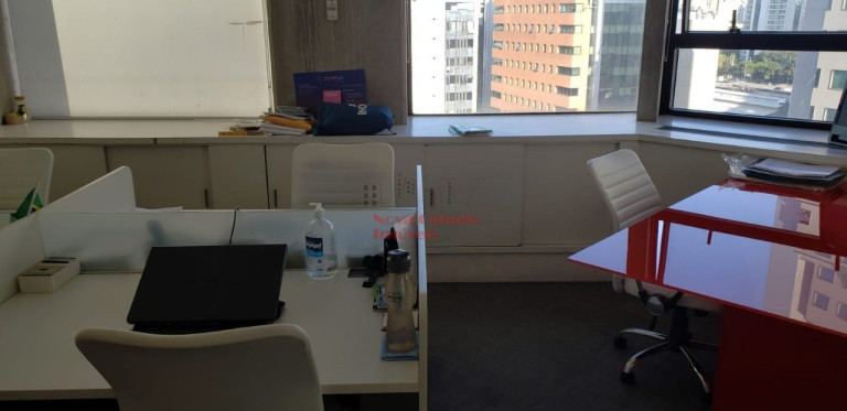 Imagem Sala Comercial à Venda ou Locação, 350 m² em Vila Olímpia - São Paulo Imagem Sala Comercial à Venda ou Locação, 350 m² em Vila Olímpia - São Paulo