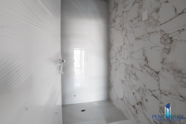 Imagem Casa com 4 Quartos à Venda, 370 m² em Santa Regina - Camboriú Imagem Casa com 4 Quartos à Venda, 370 m² em Santa Regina - Camboriú