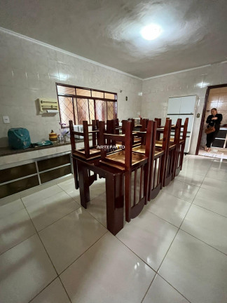 Imagem Casa com 3 Quartos à Venda, 155 m²