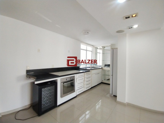 Imagem Apartamento com 2 Quartos à Venda, 130 m² em Centro - Florianópolis