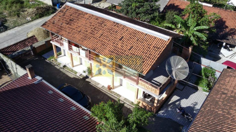 Imagem Imóvel com 11 Quartos à Venda, 410 m² em Centro - Porto Belo Imagem Imóvel com 11 Quartos à Venda, 410 m² em Centro - Porto Belo