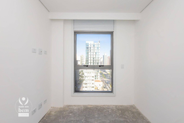 Imagem Apartamento com 2 Quartos à Venda, 72 m² em Centro - Curitiba