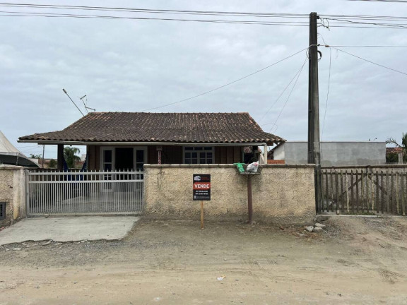 Imagem Casa com 4 Quartos à Venda, 135 m² em Centro - Balneário Barra Do Sul