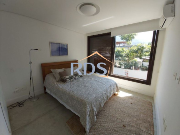 Imagem Casa com 5 Quartos à Venda, 600 m² em Maresias - São Sebastião Imagem Casa com 5 Quartos à Venda, 600 m² em Maresias - São Sebastião