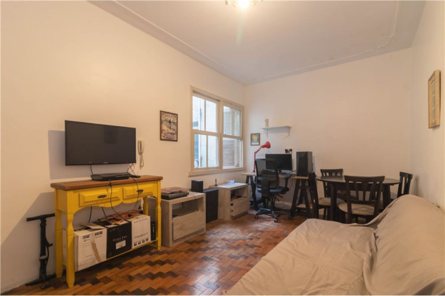 Imagem Imóvel com 1 Quarto à Venda, em Cidade Baixa - Porto Alegre Imagem Imóvel com 1 Quarto à Venda, em Cidade Baixa - Porto Alegre
