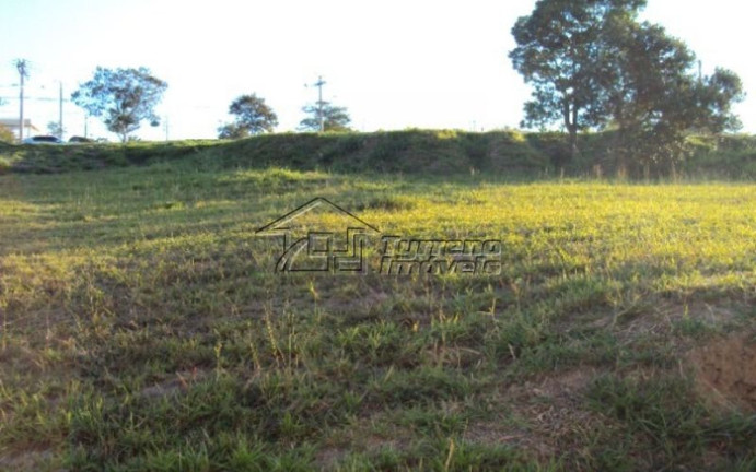 Imóvel à Venda, 1.000 m² em Jacareí - Jacareí