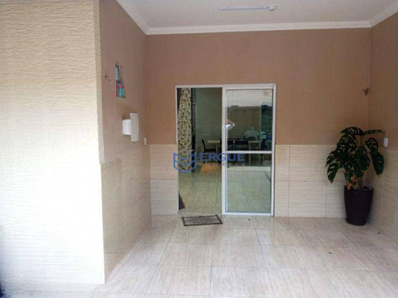Imagem Casa com 3 Quartos à Venda, 180 m² em Siqueira - Fortaleza Imagem Casa com 3 Quartos à Venda, 180 m² em Siqueira - Fortaleza