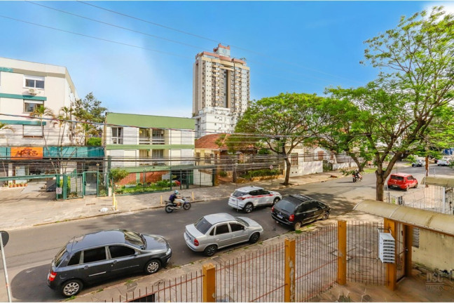 Imagem Apartamento com 2 Quartos à Venda, 70 m² em Santana - Porto Alegre